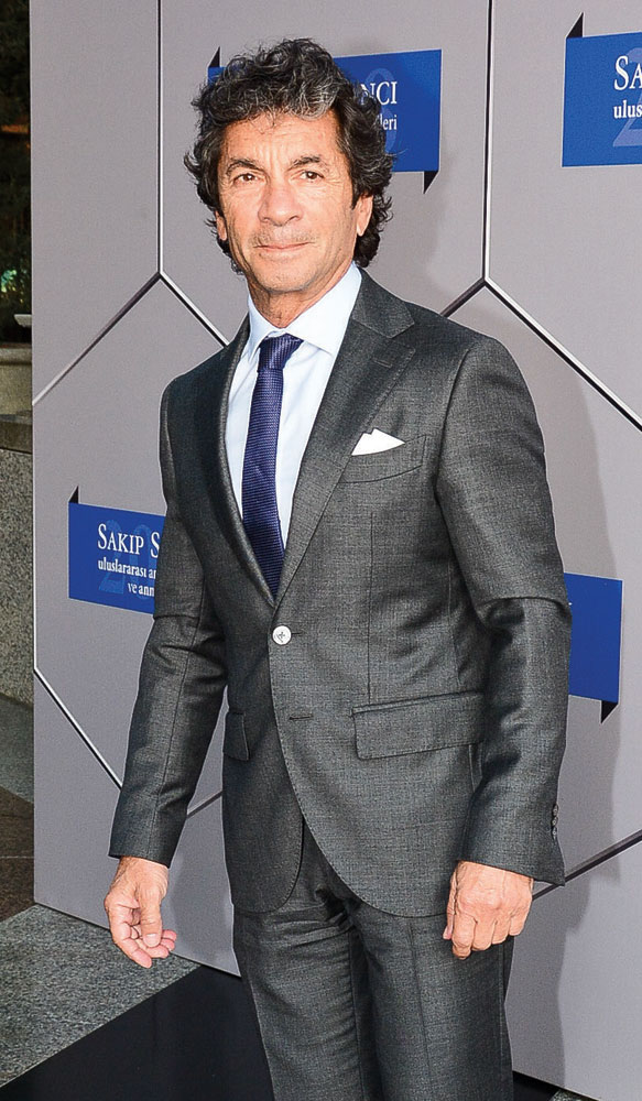 Sakıp Sabancı 'ödül'le anıldı