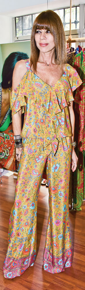 Yeni tasarımlarını görücüye çıkardı