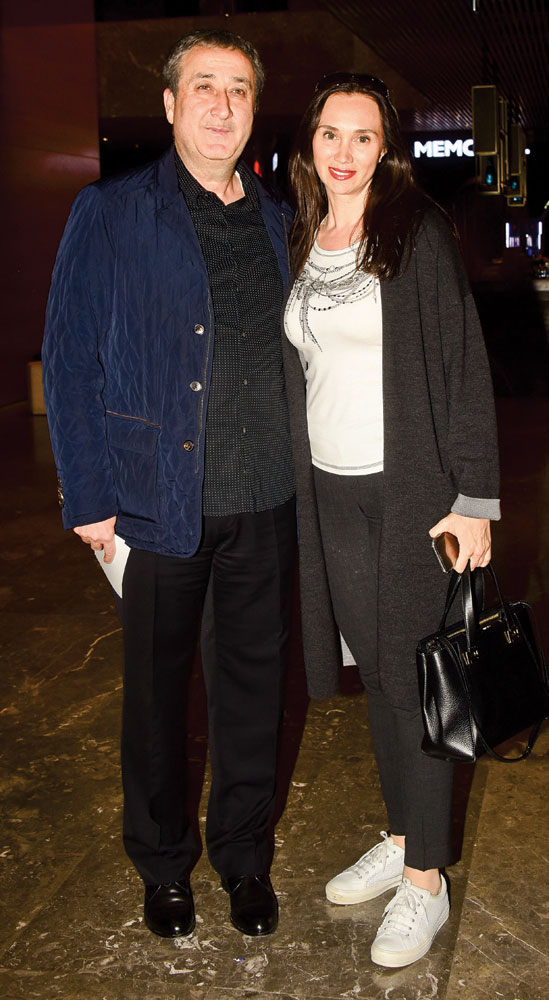 Yardım konserine büyük ilgi