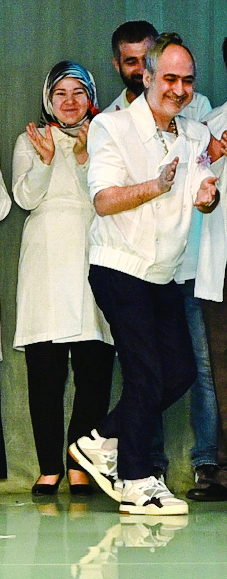 Uzun bir aradan sonra İstanbul'da podyuma çıktı