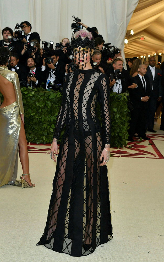 Met Gala 2018 gerçekleşti