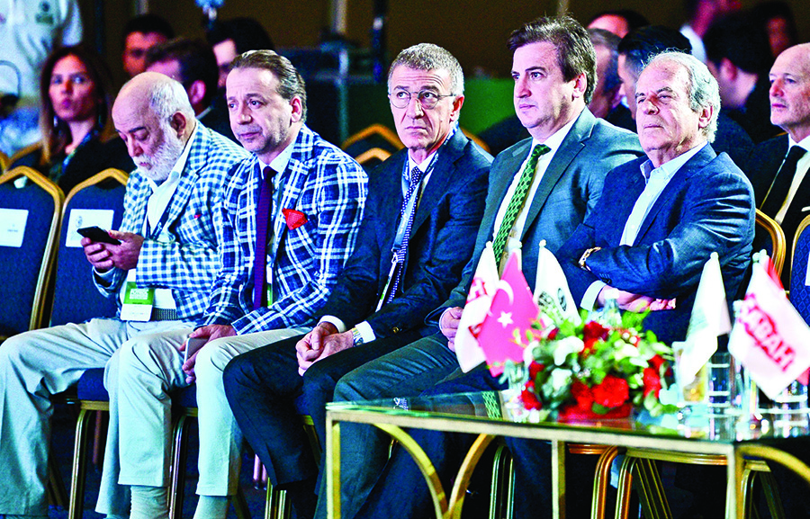 Türk futbolunun geleceği masaya yatırıldı