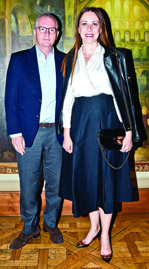 Yeni modele görkemli tanıtım