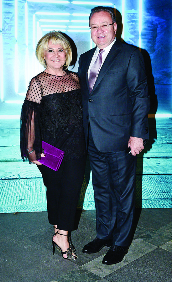 Yeni modele görkemli tanıtım