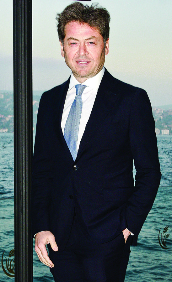 Yeni modele görkemli tanıtım