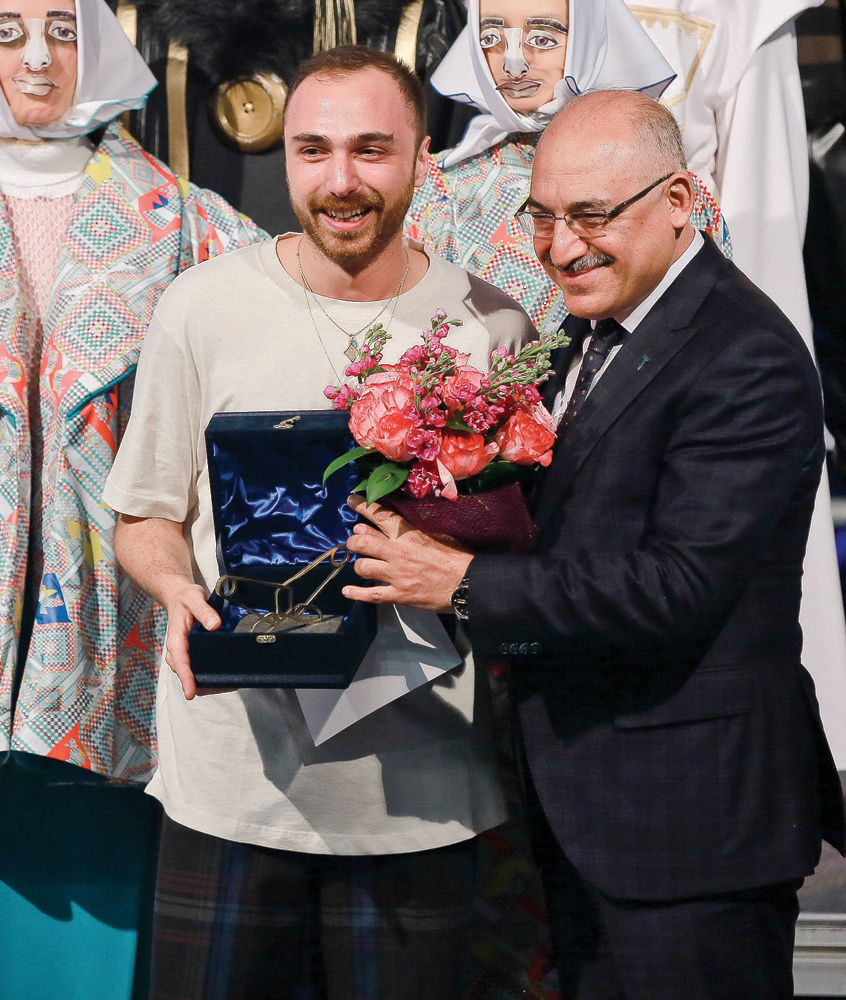 Genç tasarımcılar ödüllendirildi