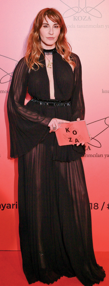 Genç tasarımcılar ödüllendirildi