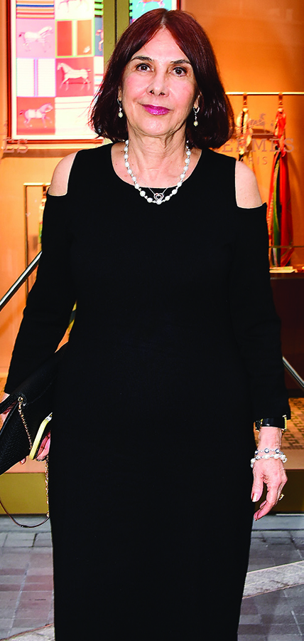 Üçüncü mağazasını açtı