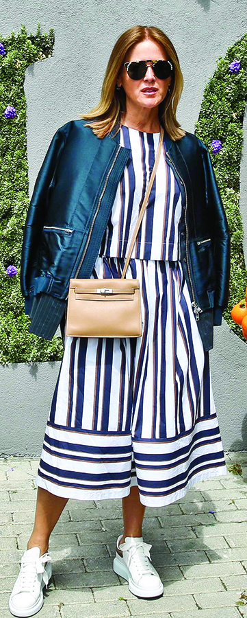 Restorana eğlenceli açılış