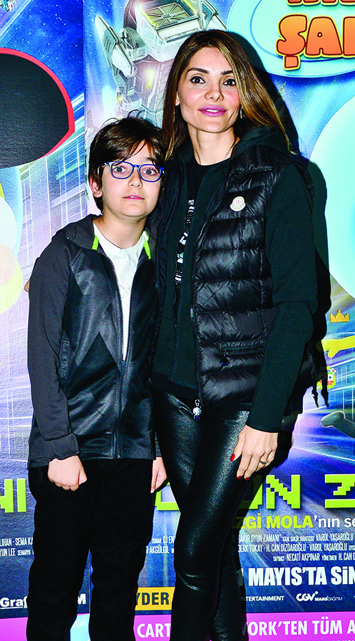 Fenomen kahraman büyük ilgi gördü