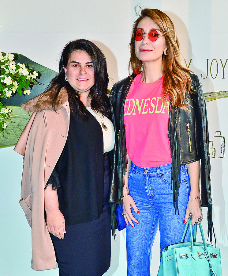 Kendisine özel TV kanalı açtı