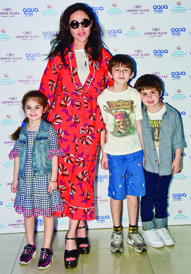 Ünlü isimler İstanbul Akvaryum'da buluştu