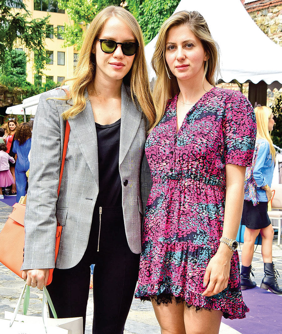 Gençler için alışveriş yaptılar