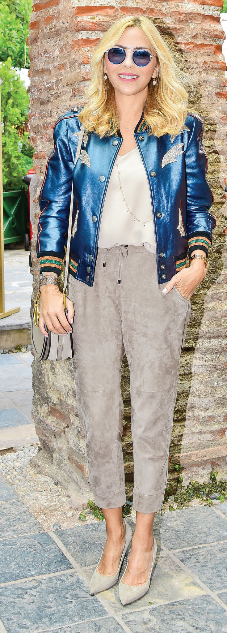 Gençler için alışveriş yaptılar