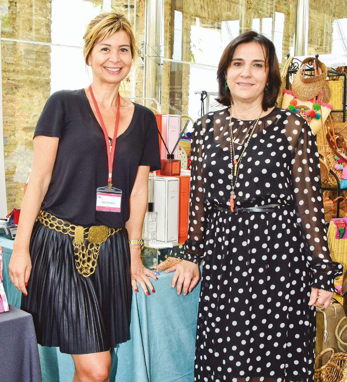 Gençler için alışveriş yaptılar