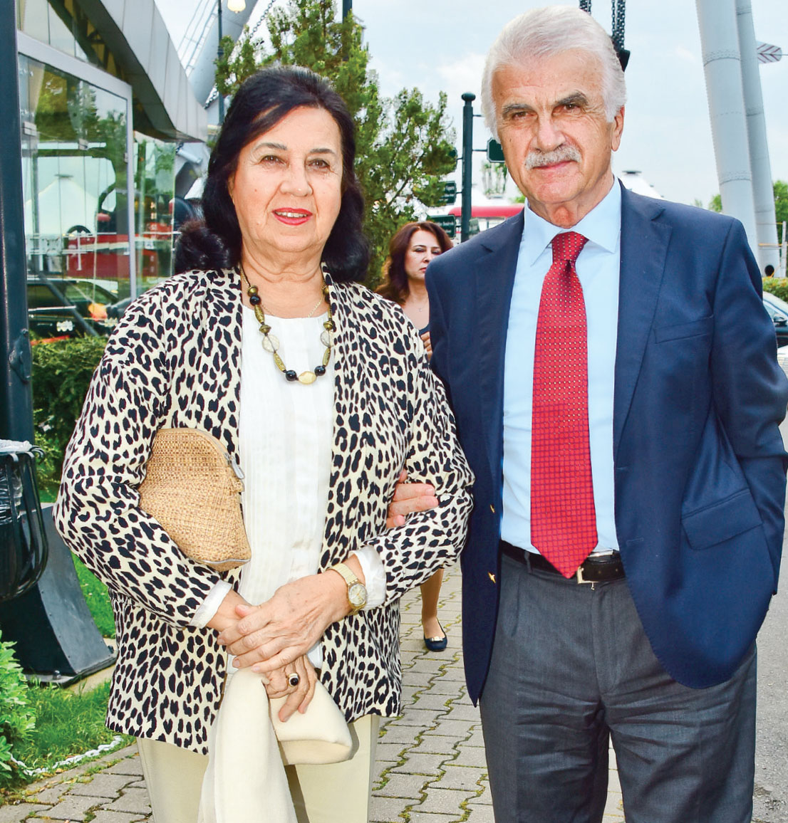 Koç Ailesi'nin iftar daveti ünlü isimleri buluşturdu