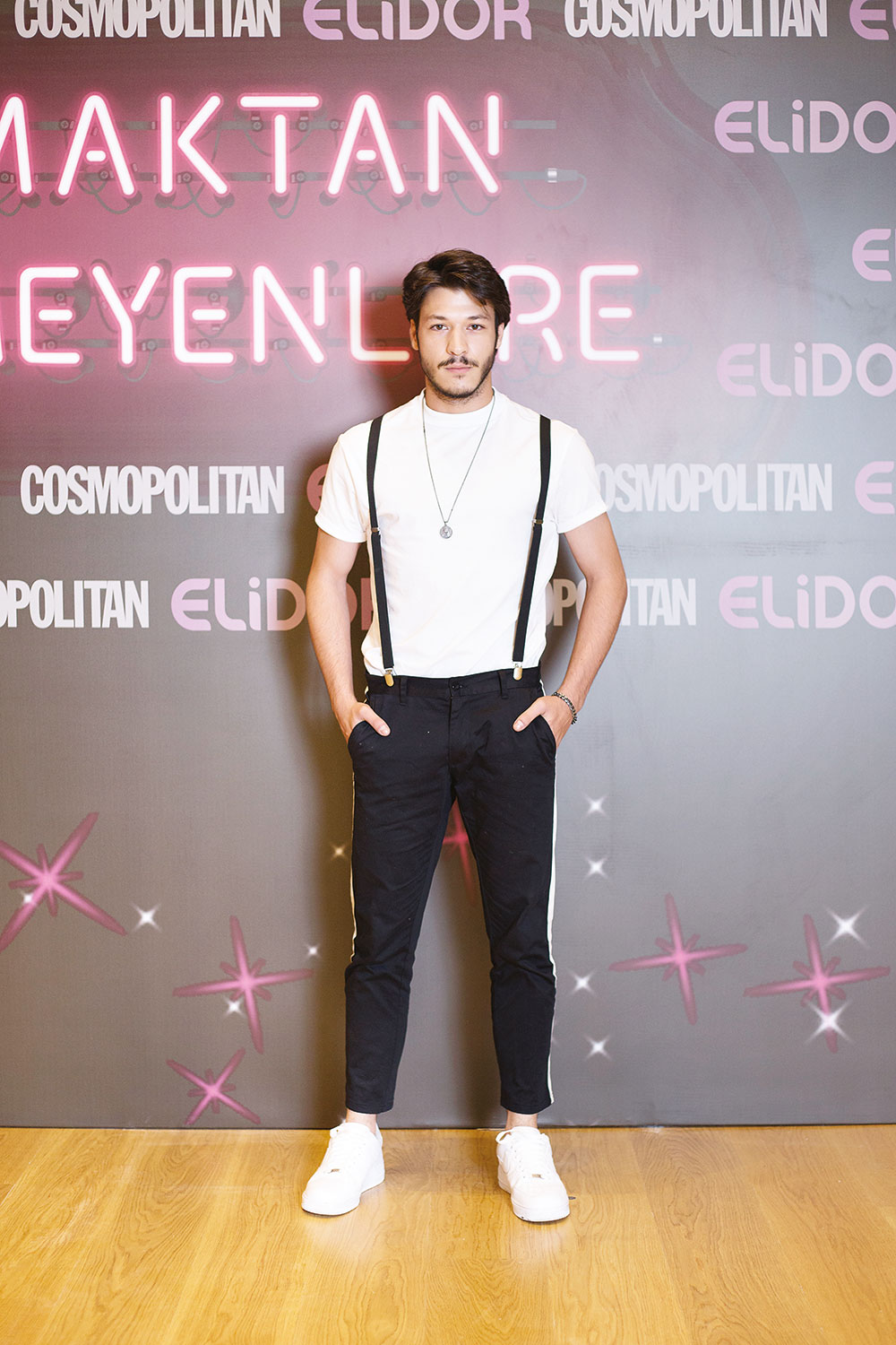 Karsu Dönmez Elidor için "Esmerim Biçim Biçim"i jazz formunda seslendirdi!