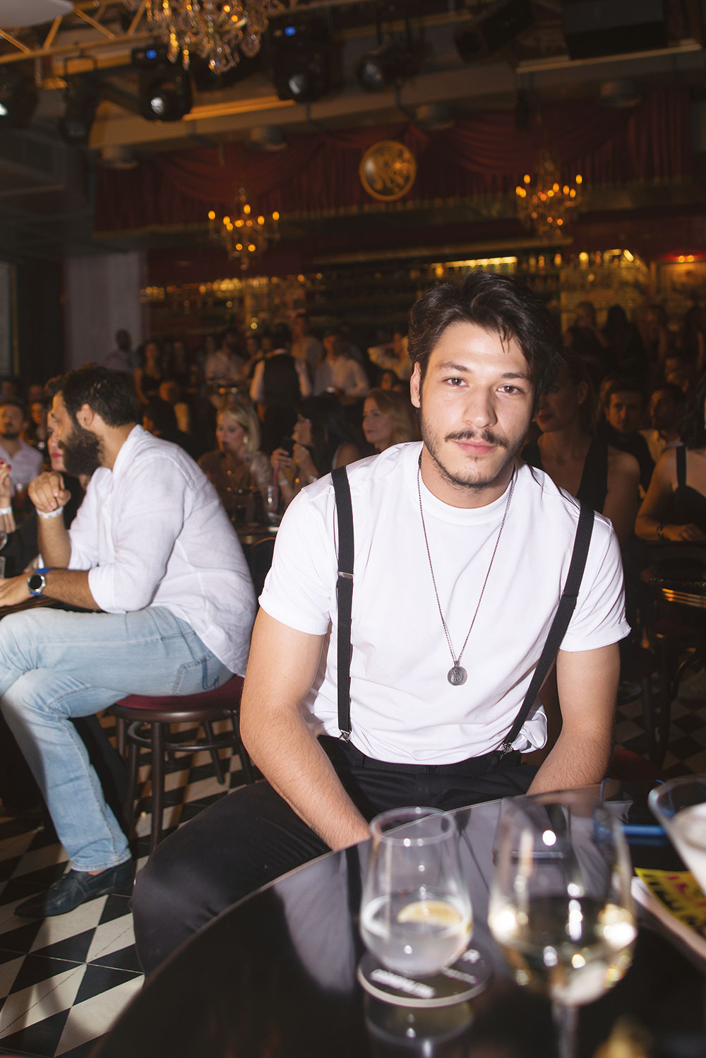 Karsu Dönmez Elidor için "Esmerim Biçim Biçim"i jazz formunda seslendirdi!