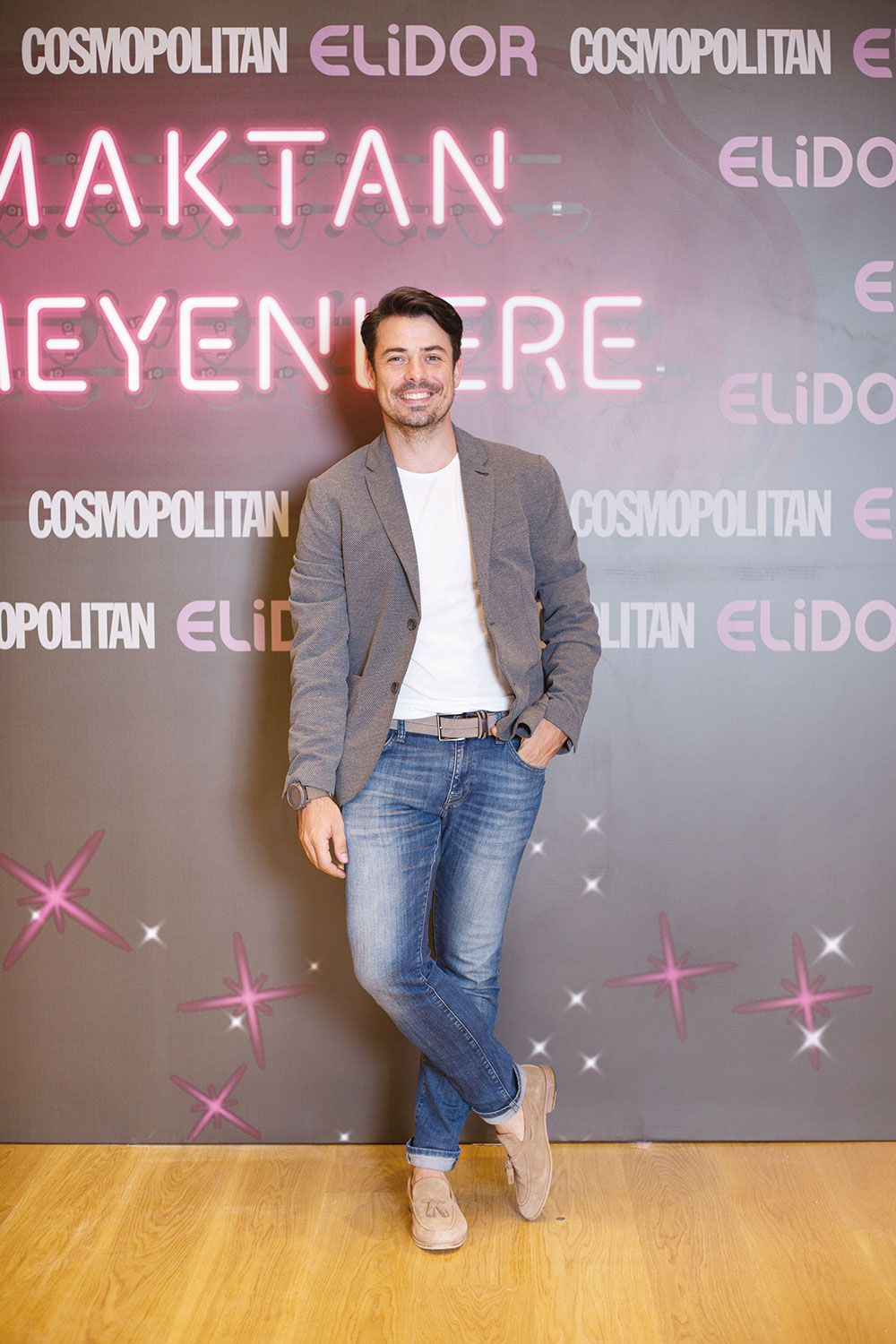 Karsu Dönmez Elidor için "Esmerim Biçim Biçim"i jazz formunda seslendirdi!