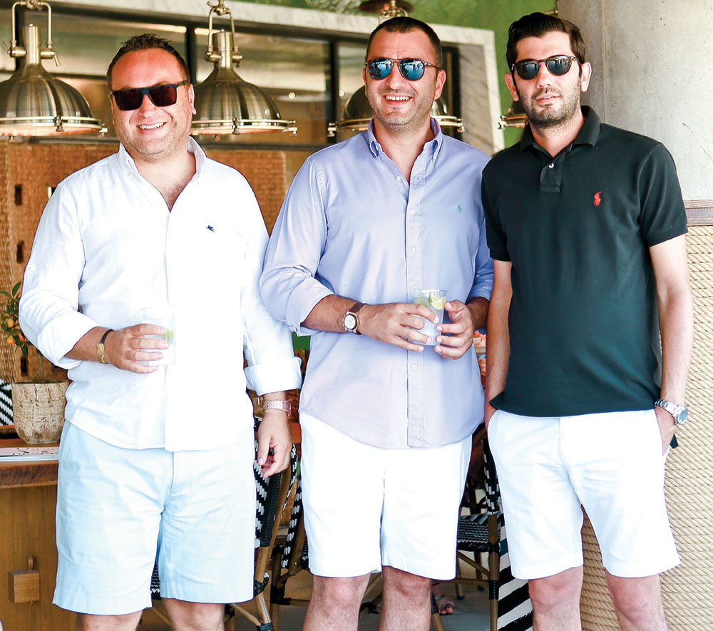 Tanıtım partisinde buluştular