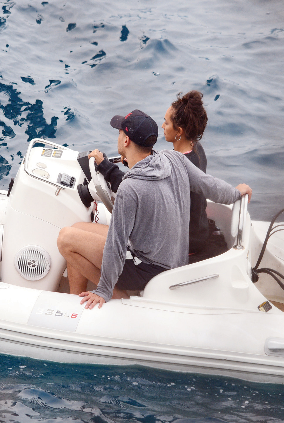 Bodrum koylarında tatil sürüyor