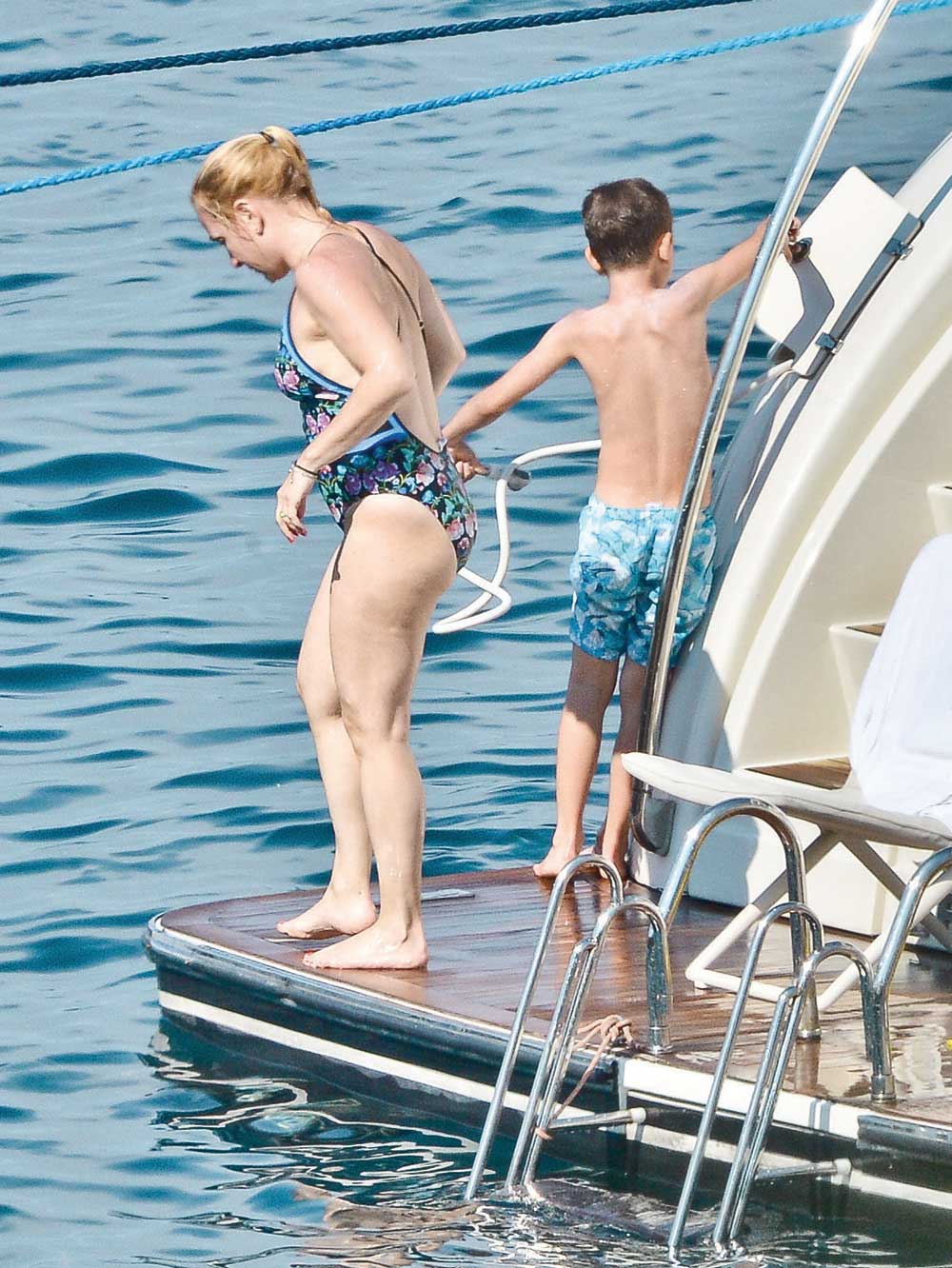 Bodrum koylarında tatil sürüyor