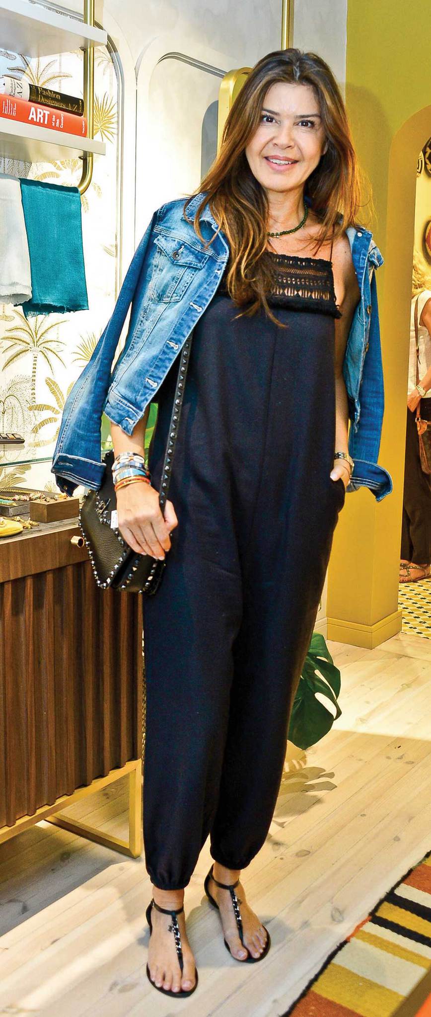 Yeni butiklerini tanıttılar