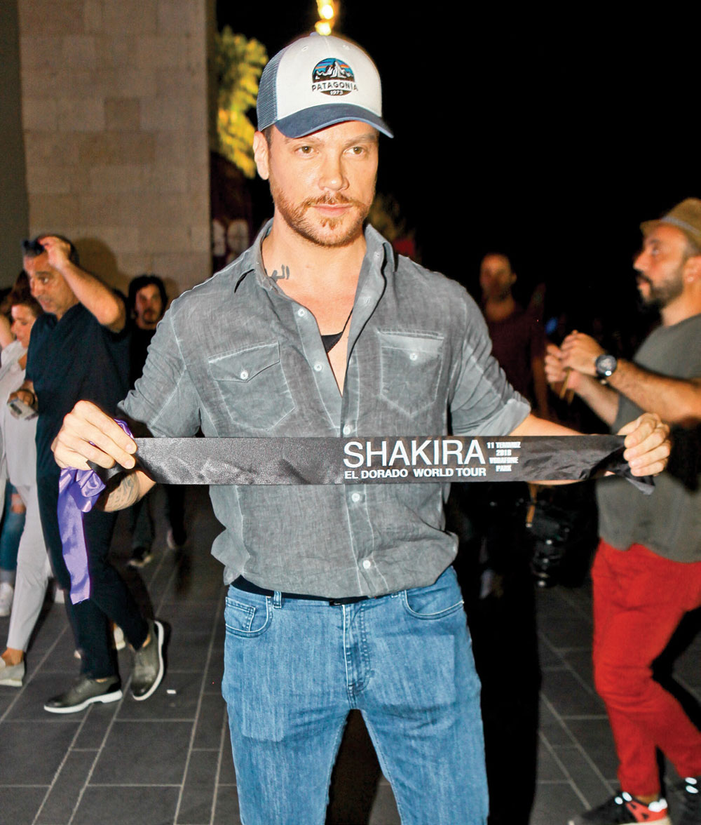 Shakira'dan 30 bin kişiye konser