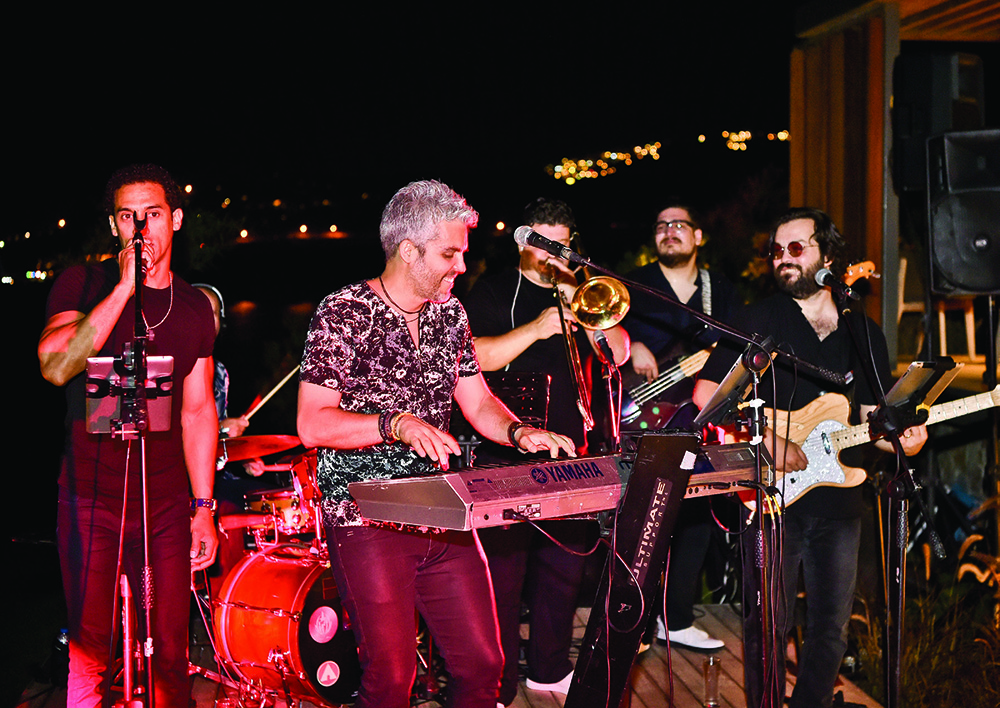 Eğlenceli ve renkli davet