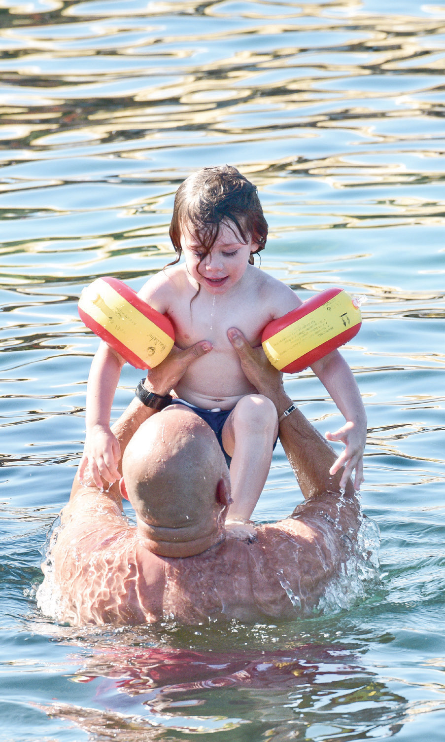 Ege kıyıları yine çok renkli