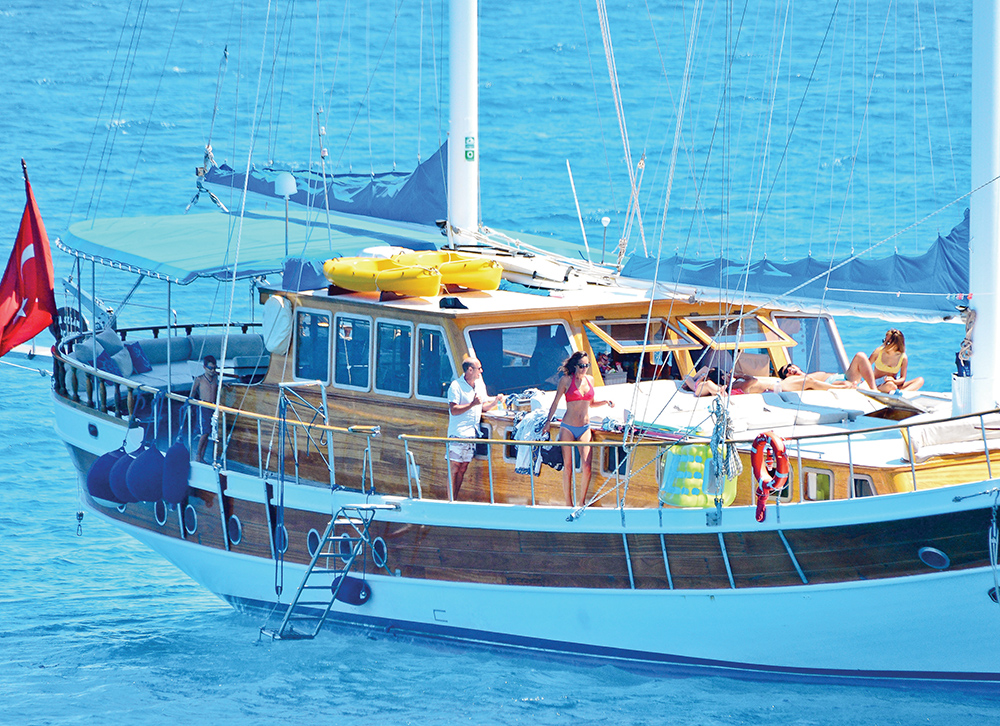 Ünlülerin tatilinden en renkli kareler