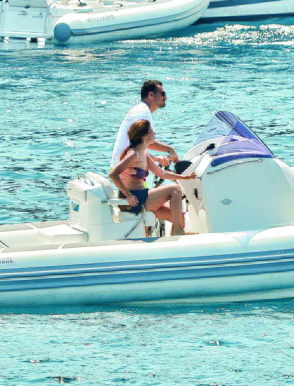 Ege koyları yine çok renkli