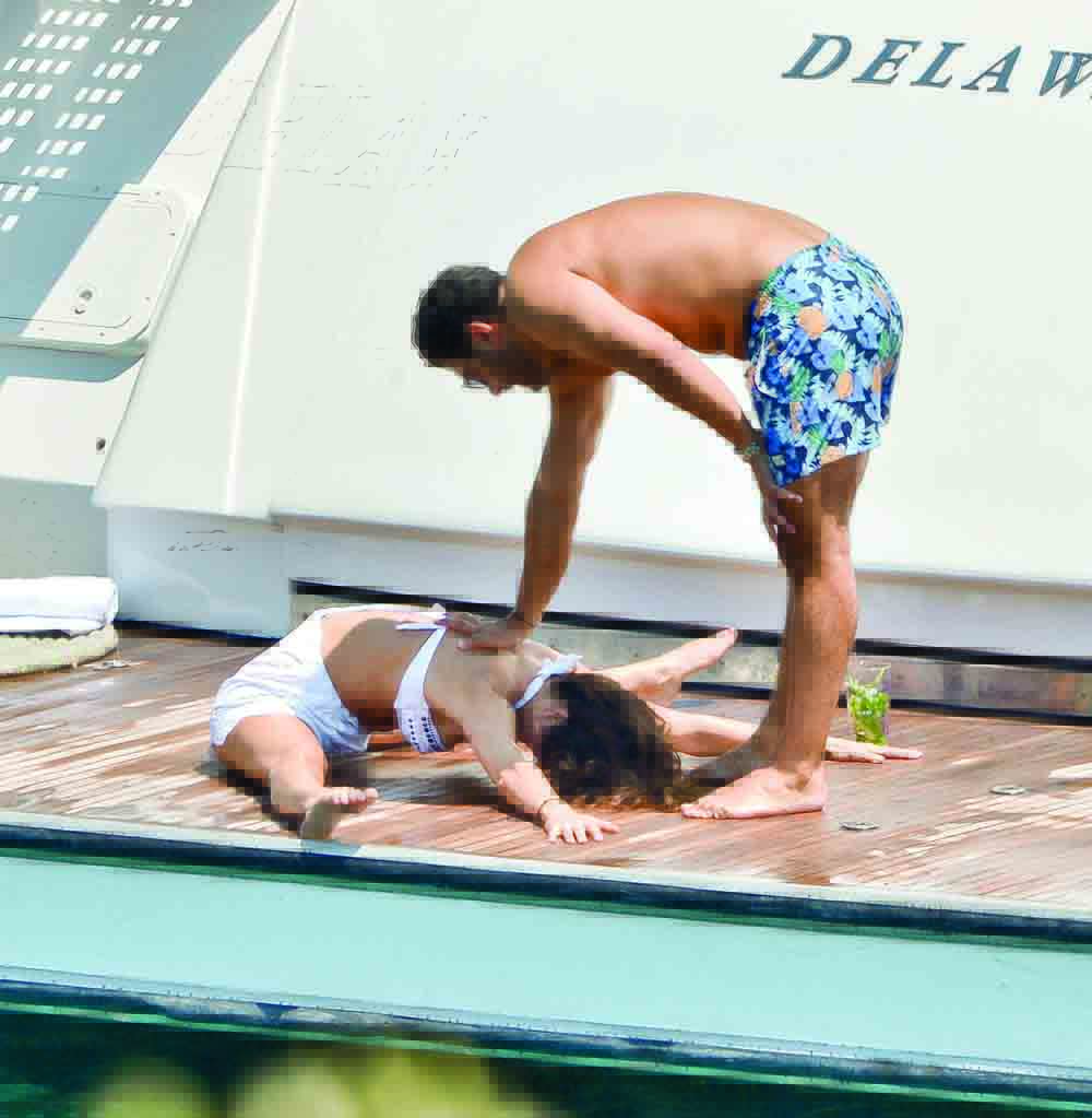 Ege koyları yine çok renkli