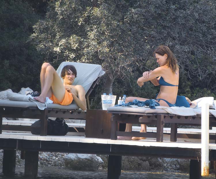 Bayram tatilini Ege koylarında geçirdiler