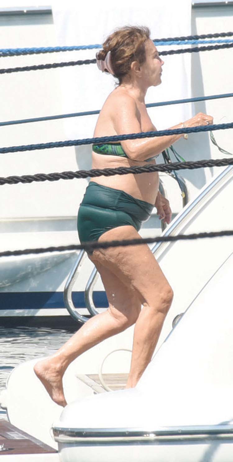 Bayram tatilini Ege koylarında geçirdiler