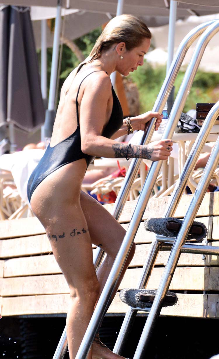 Bayram tatilini Ege koylarında geçirdiler