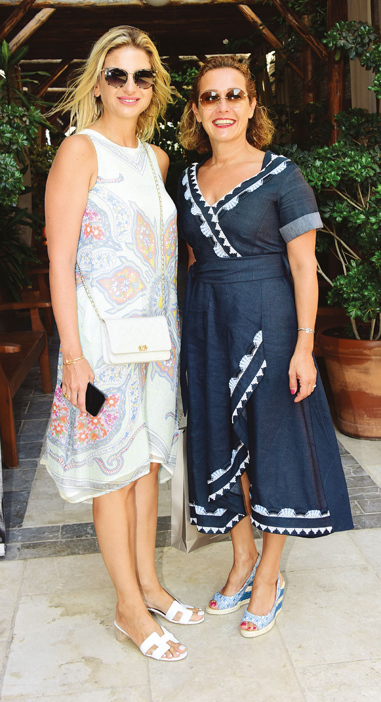 Yeni yaşını eğlenceli bir partiyle kutladı