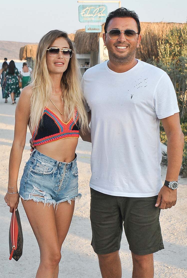 Kenan'la müziğin kalbi Alaçatı'da attı