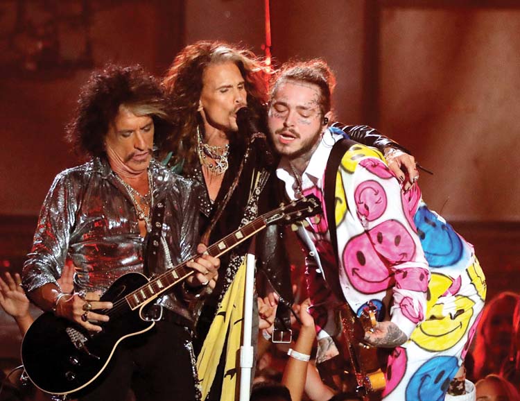 Müzik ödüllerinde JLO rüzgarı