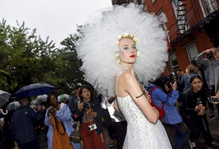 Rodarte 2019 İlkbahar/Yaz defilesi