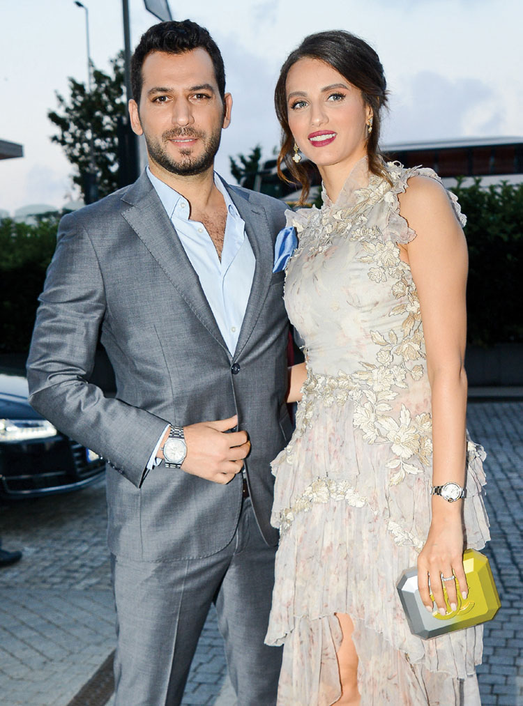 Görkemli bir törenle dünya evine girdiler