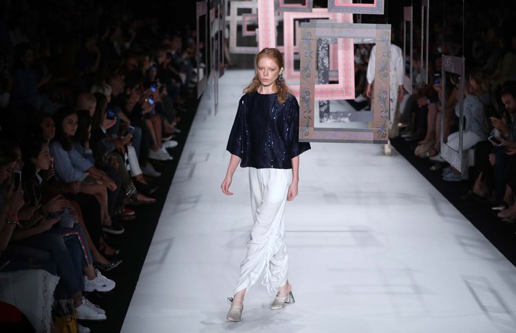 Mehtap Elaidi 2019 İlkbahar/Yaz koleksiyonu