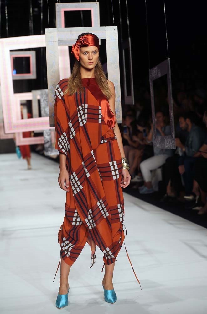 Mehtap Elaidi 2019 İlkbahar/Yaz koleksiyonu