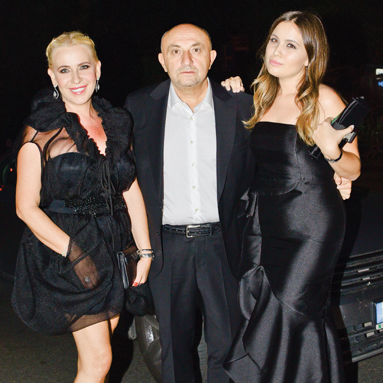 Genç çift için görkemli düğün 