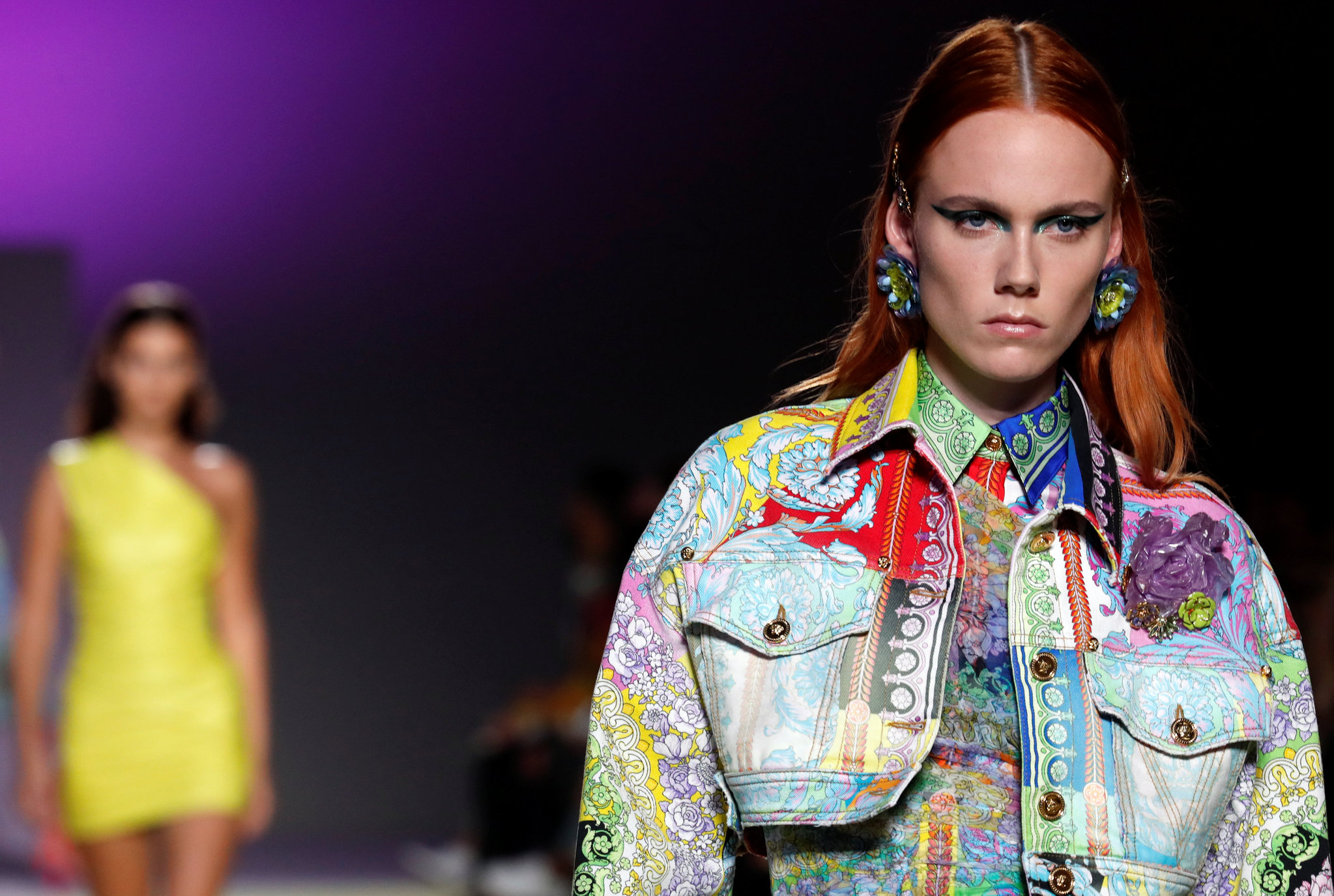 Versace 2019 ilkbahar/yaz kreasyonu