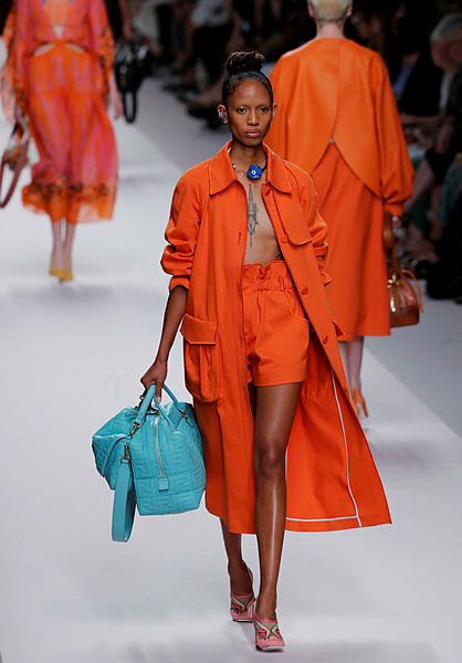 Milano Moda Haftası'ndan çanta trendleri