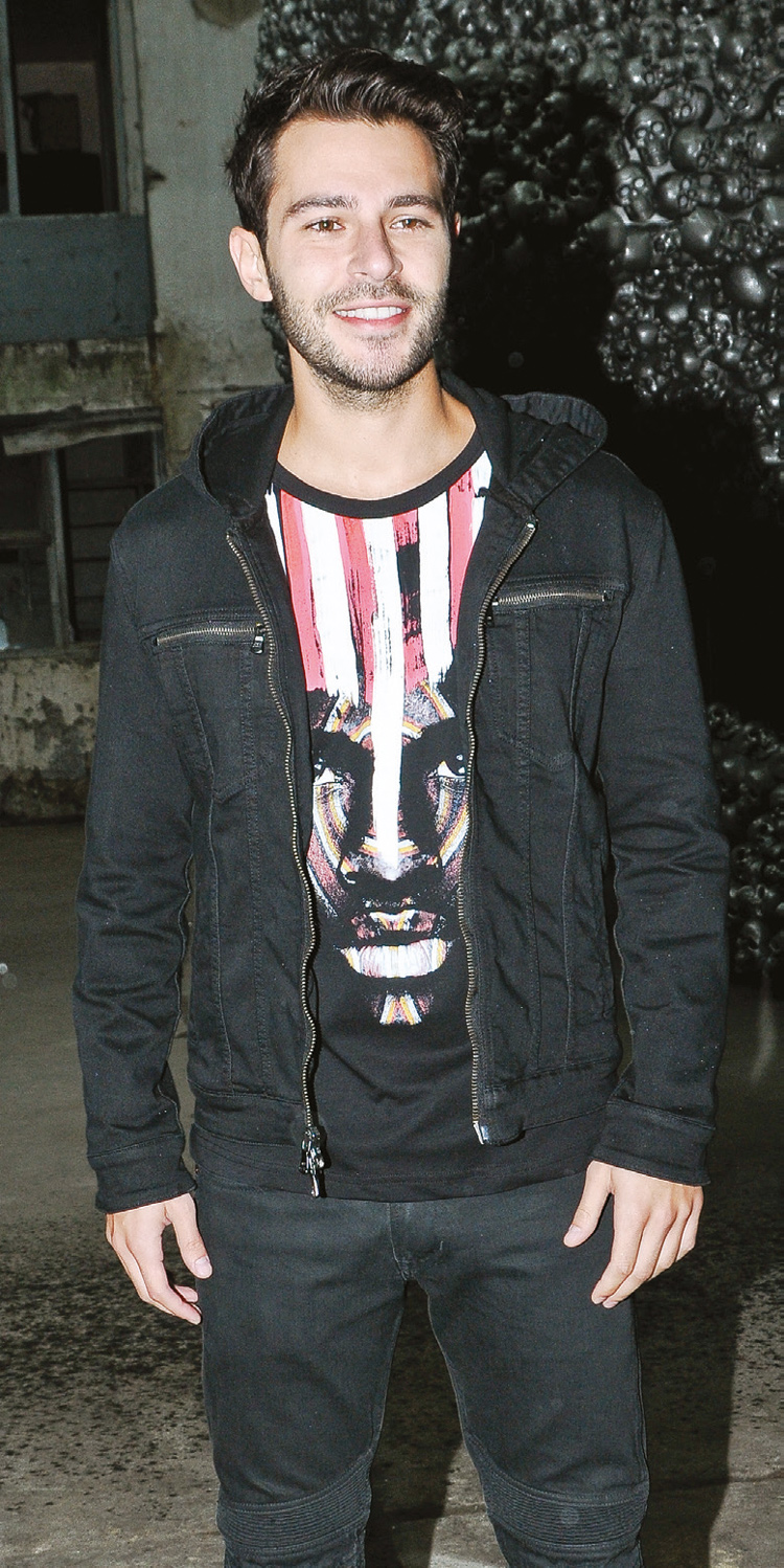 Sıra dışı esere büyük ilgi