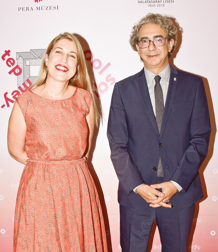 150. Yıla çok özel iki sergi