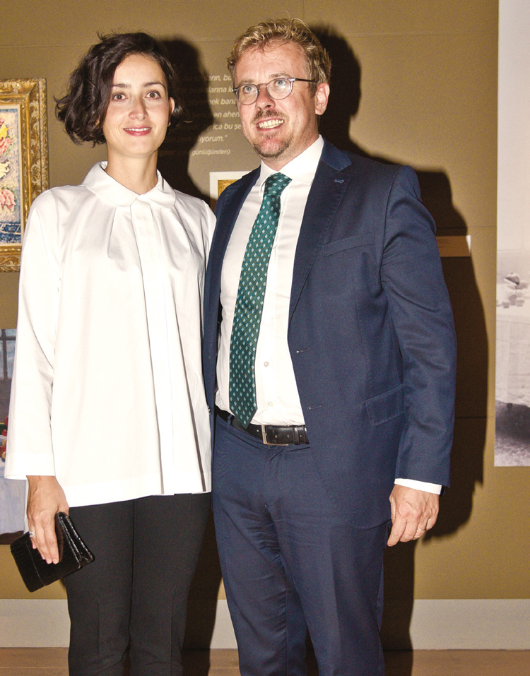  Arkas'tan yeni bir sergi