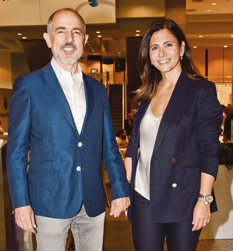 Çağdaş Sanat tutkunları Fuarda bir araya geldi